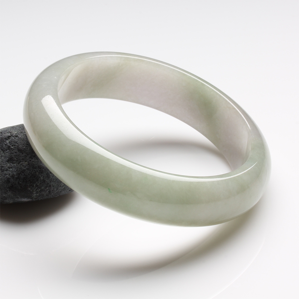 【雅紅珠寶】天然春帶彩冰糯種翡翠玉鐲-寬版-#19-勻紅點翠-B0048