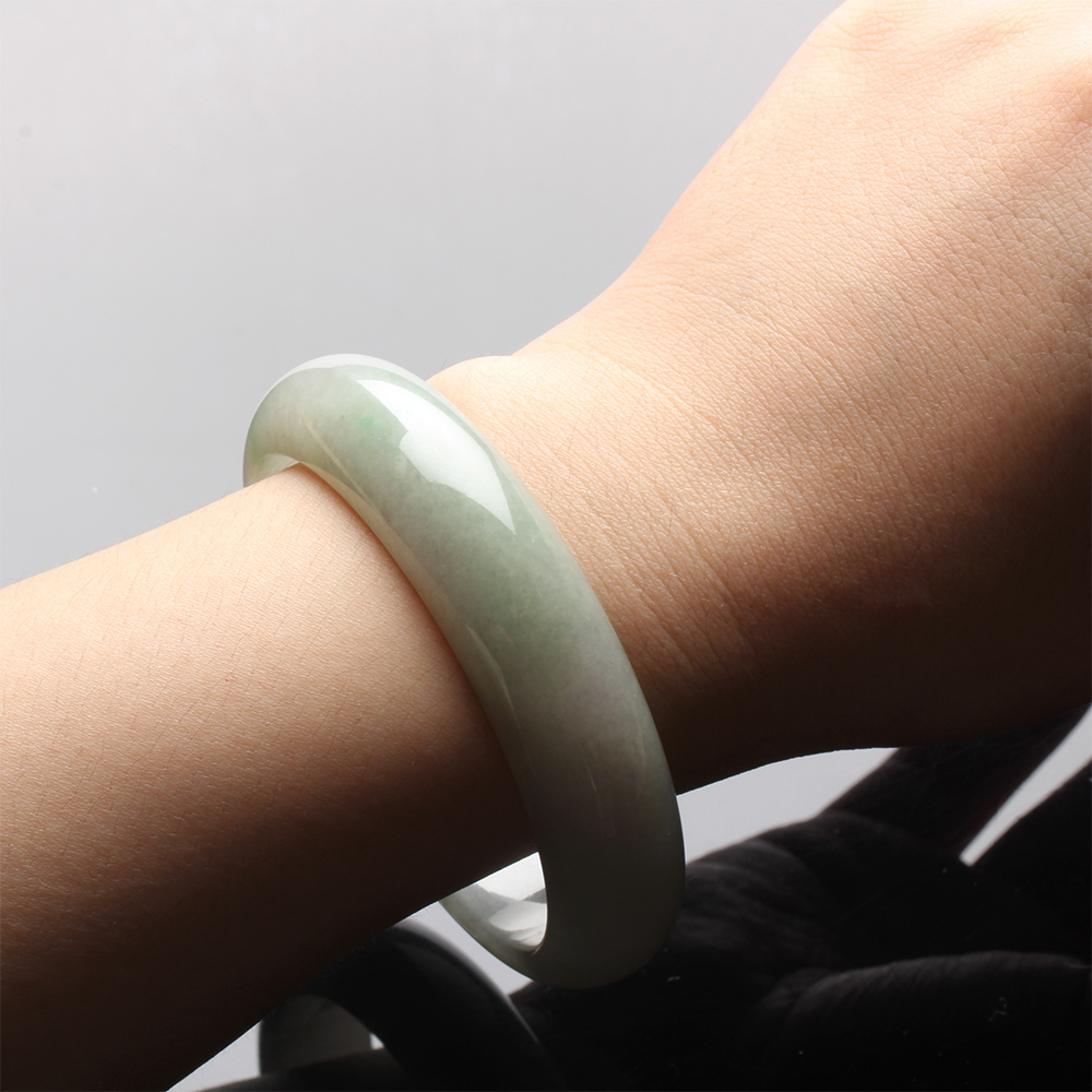 【雅紅珠寶】天然春帶彩冰糯種翡翠圓形玉鐲-寬版-#19-清脆如玉-B0026