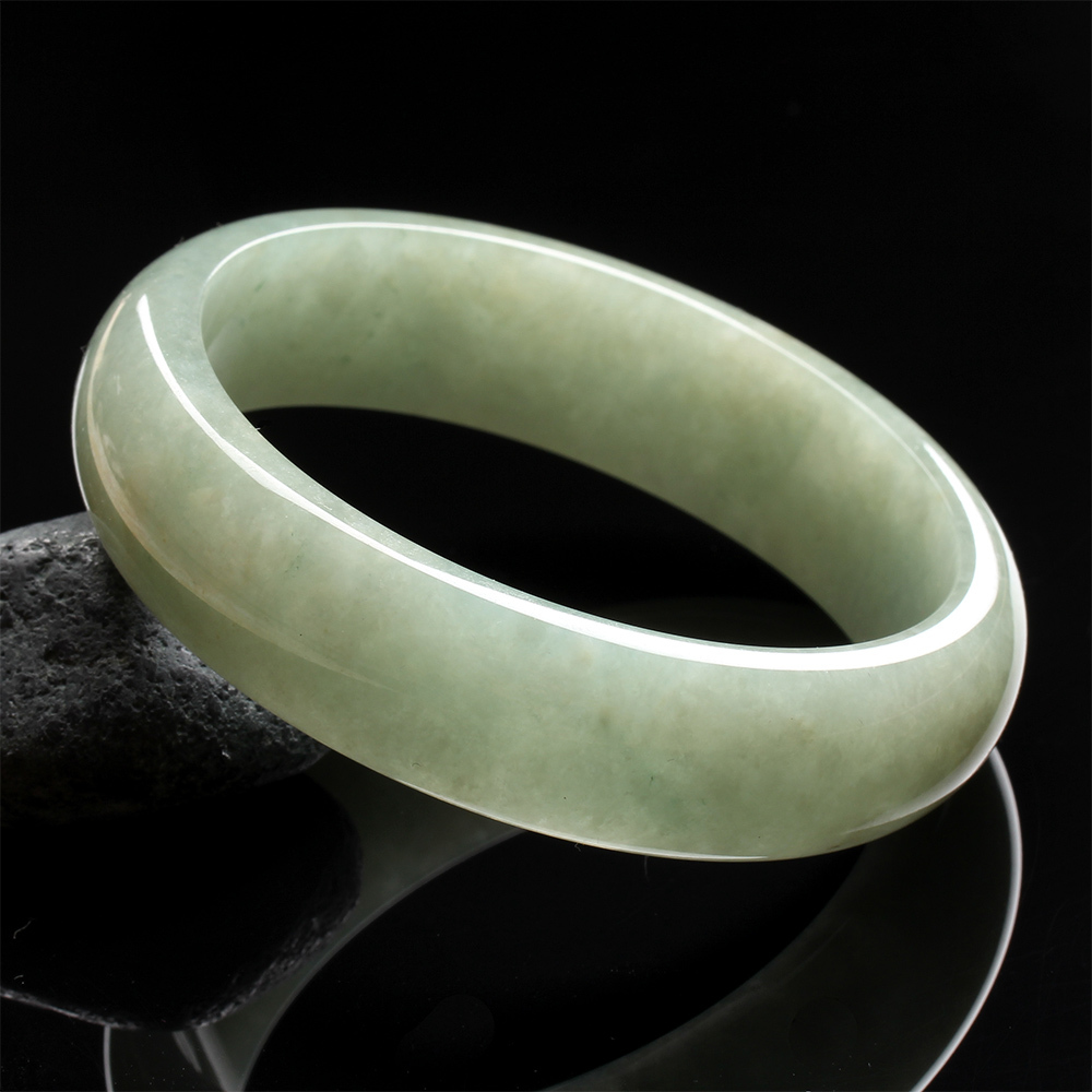 【雅紅珠寶】天然湖水綠冰糯種翡翠玉鐲-寬版-#19-青枝嫩葉-B0108