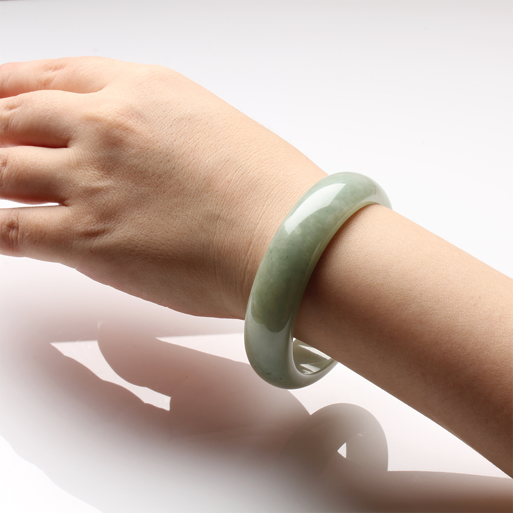 【雅紅珠寶】天然湖水綠冰糯種翡翠玉鐲-寬版-#19-青枝嫩葉-B0108