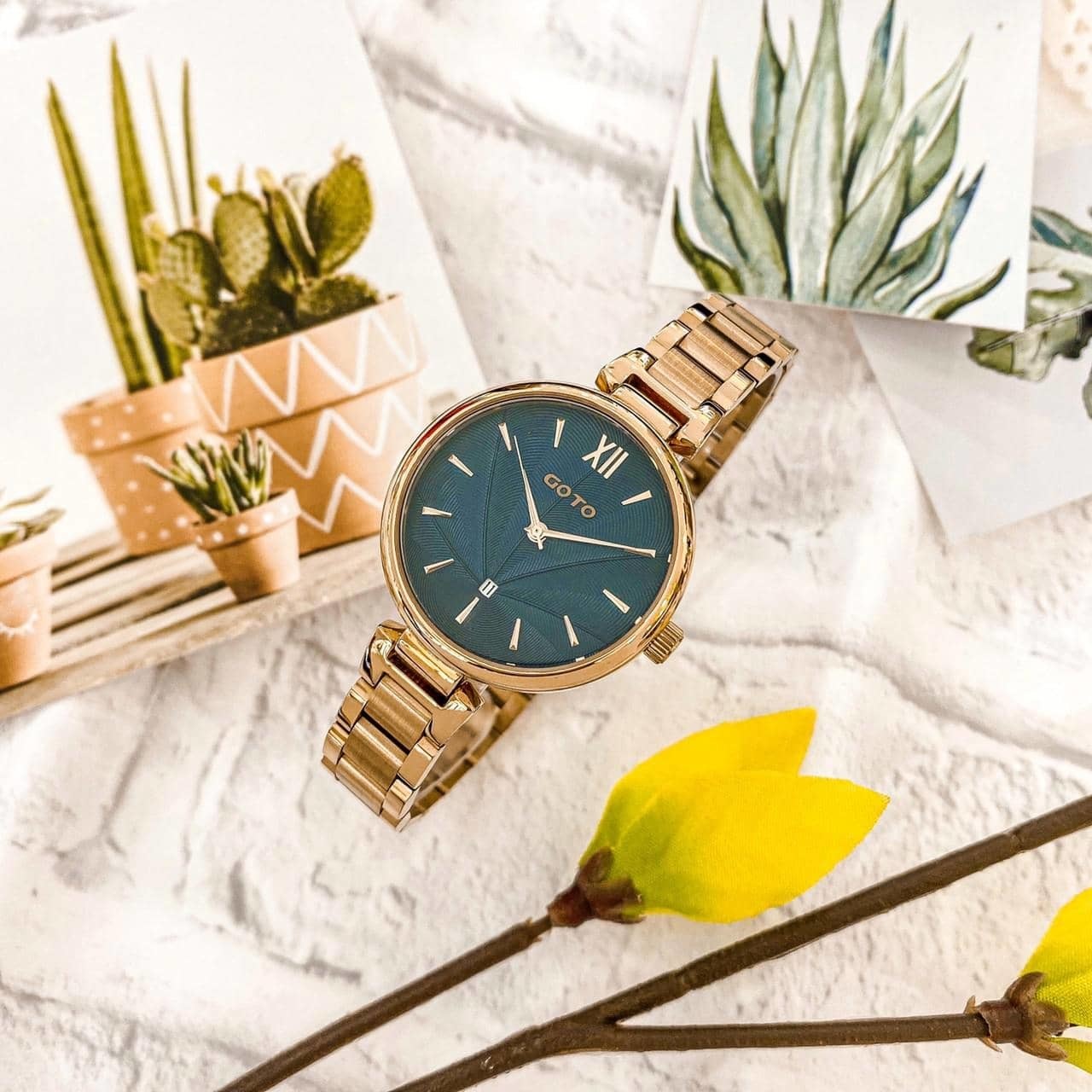 【GOTO】Peacock series GS0098L-44-G41 33mm Modern Watch