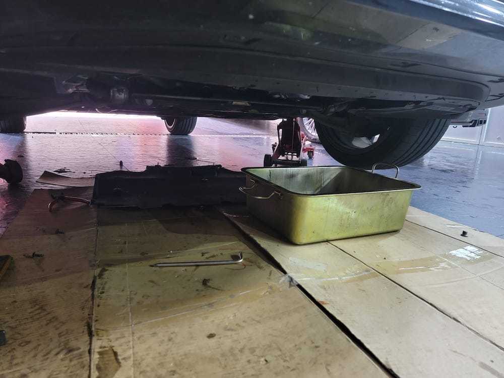 black Audi 黑色奧迪 A5 Quattro juns car and audio 浚車汽車音響精品電池 super nano 排放機油