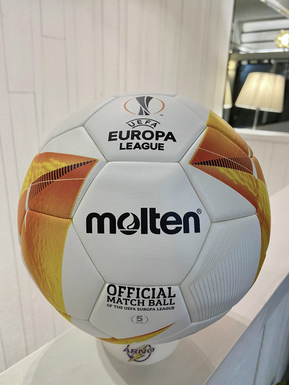 Molten UEFA 歐聯杯官方比賽足球 5號球
