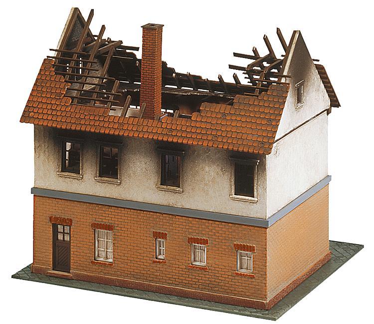 Faller 130429 HO scale, Burnt-down restaurant