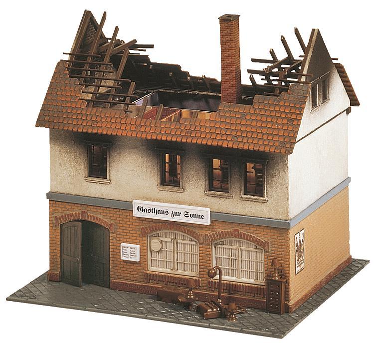 Faller 130429 HO scale, Burnt-down restaurant