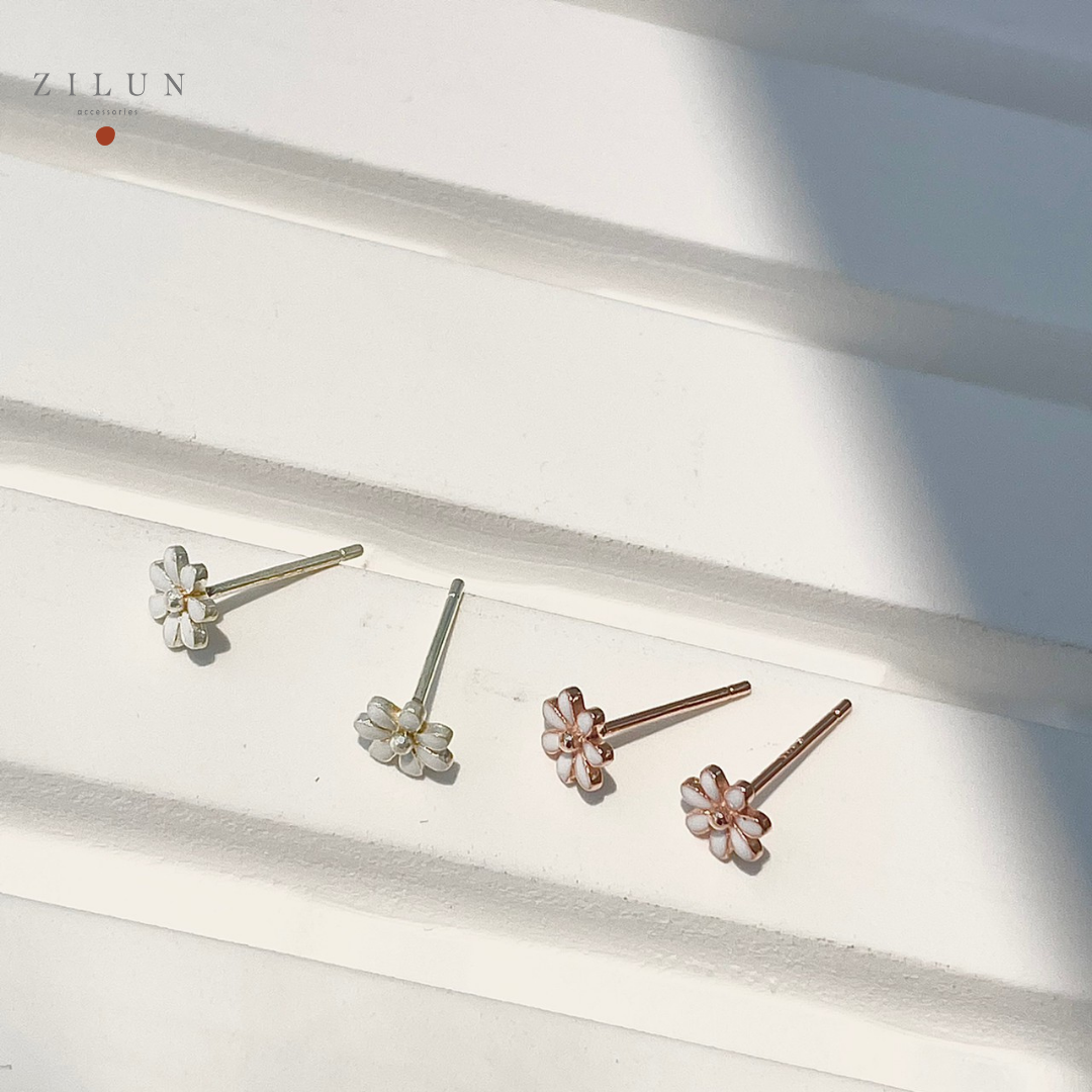 ｜簡約｜小白花 • 純潔白 • 耳針耳夾 • 925silver • 純銀耳飾