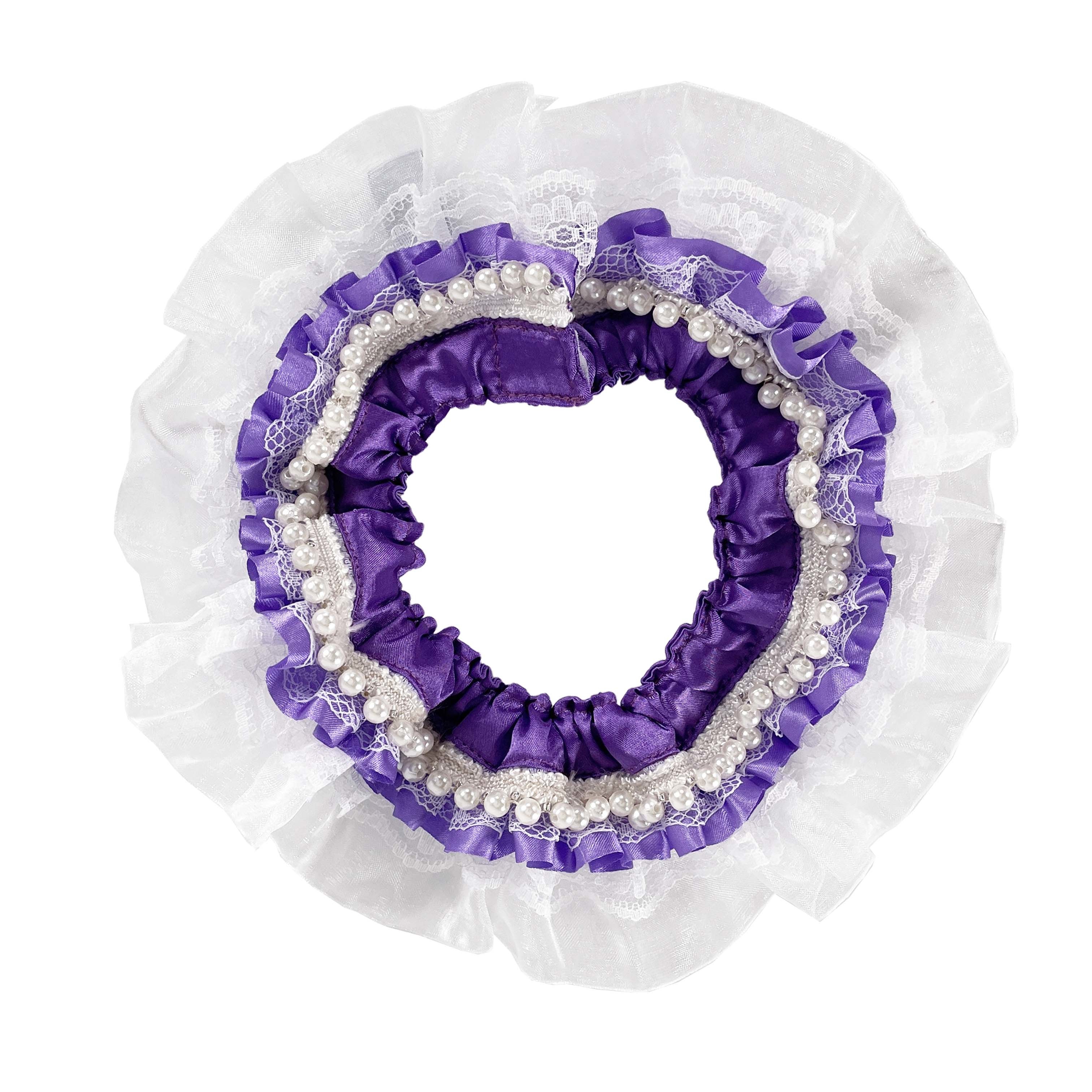 Pearl with Purple Lace Collar