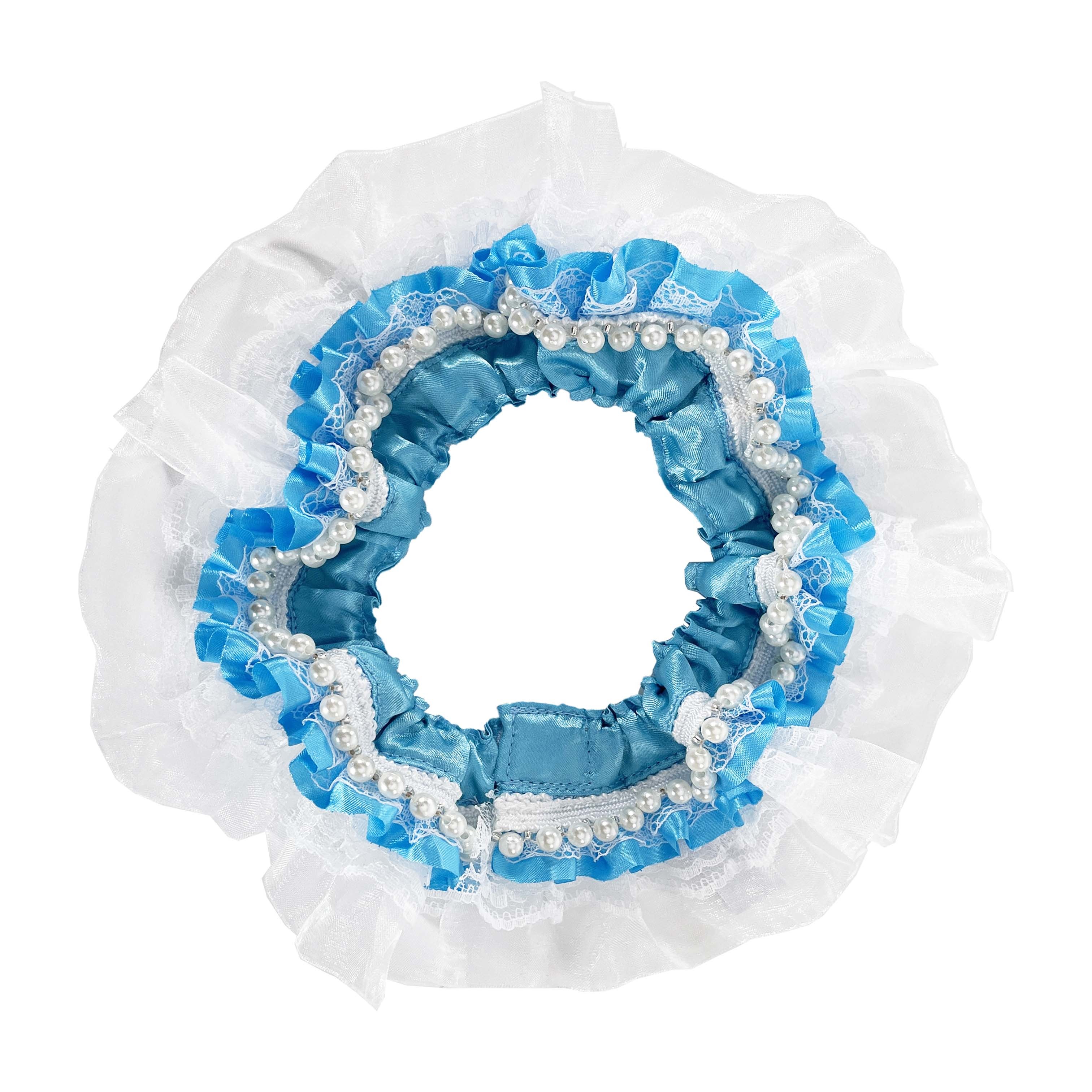 Pearl with Blue Lace Collar