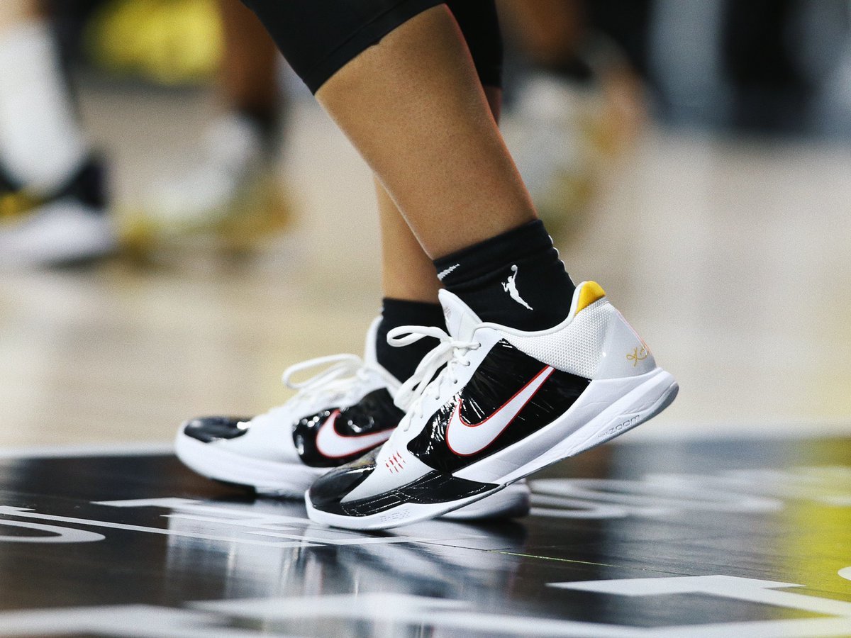 Nike Kobe 5 Protro '' Alternate Bruce Lee '' 白黑李小龍C