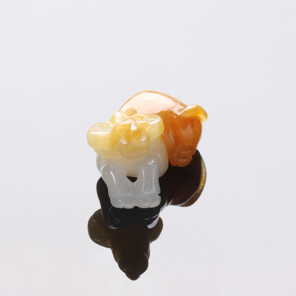 【雅紅珠寶】天然黃翡玉墜子-十二生肖-牛-金牛獻財-A0091