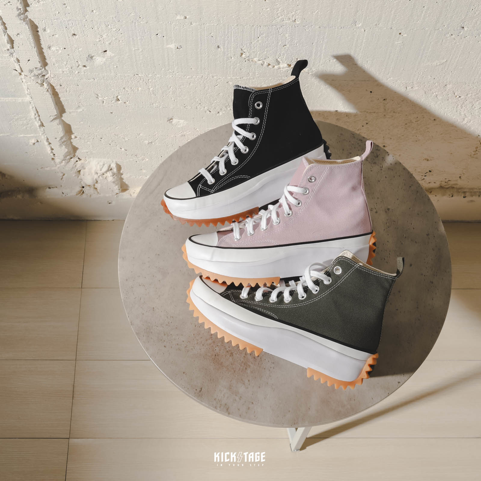 <特價，不退換> CONVERSE RUN STAR HIKE HI 平民版 日系 鋸齒 厚底 高筒帆布鞋 黑色【166800C】白色【166799C】RSMOTION