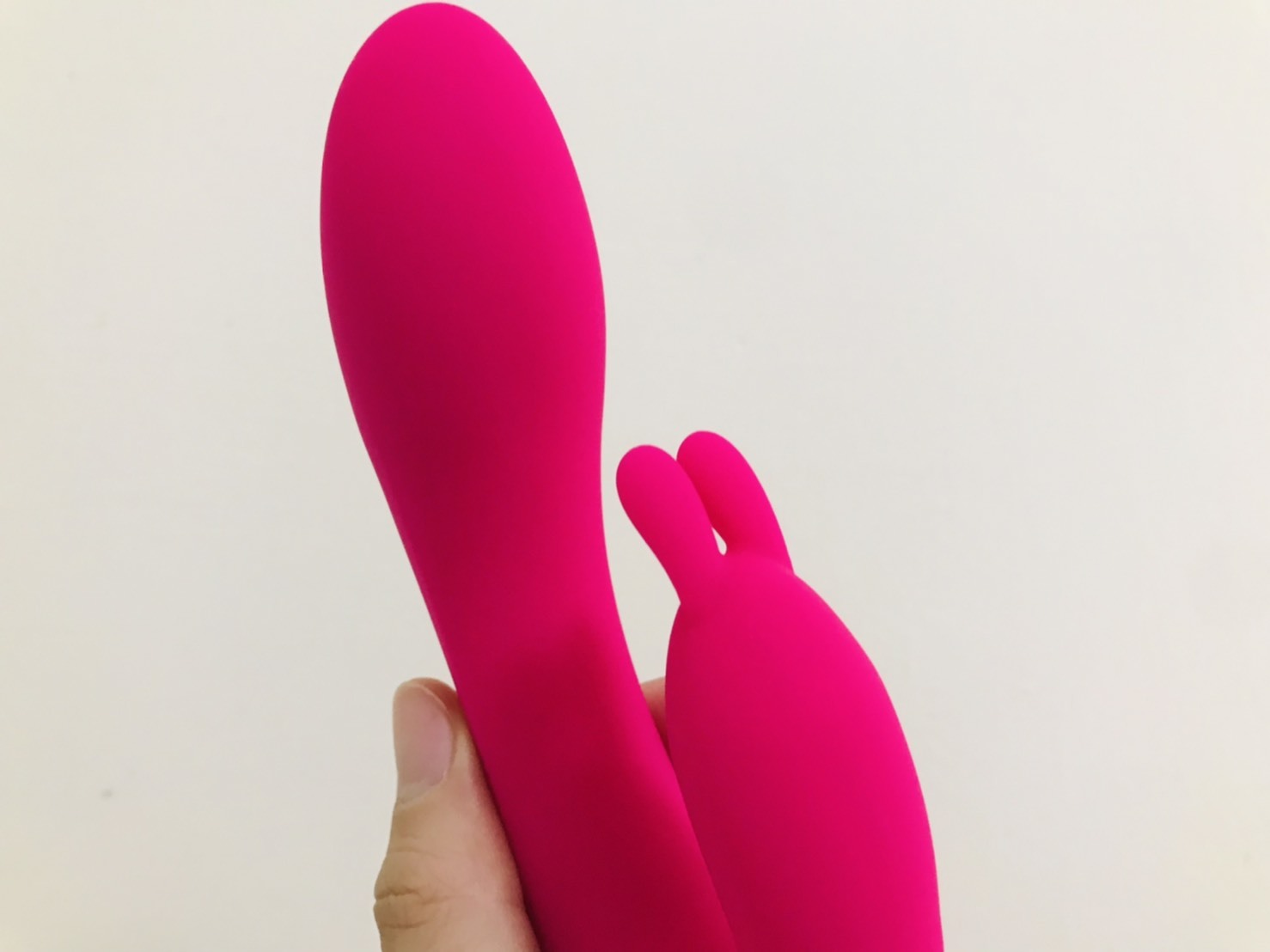 淘淘雙頭電動按摩棒，產品特寫圖