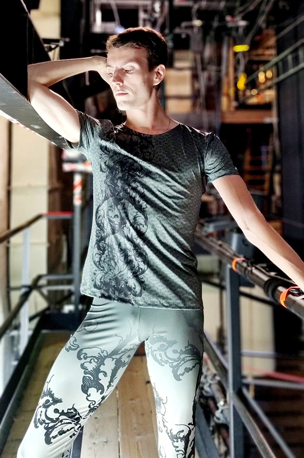 葡萄牙 Ballet Rosa【BR-ABRAX 男士圓領印花上衣】