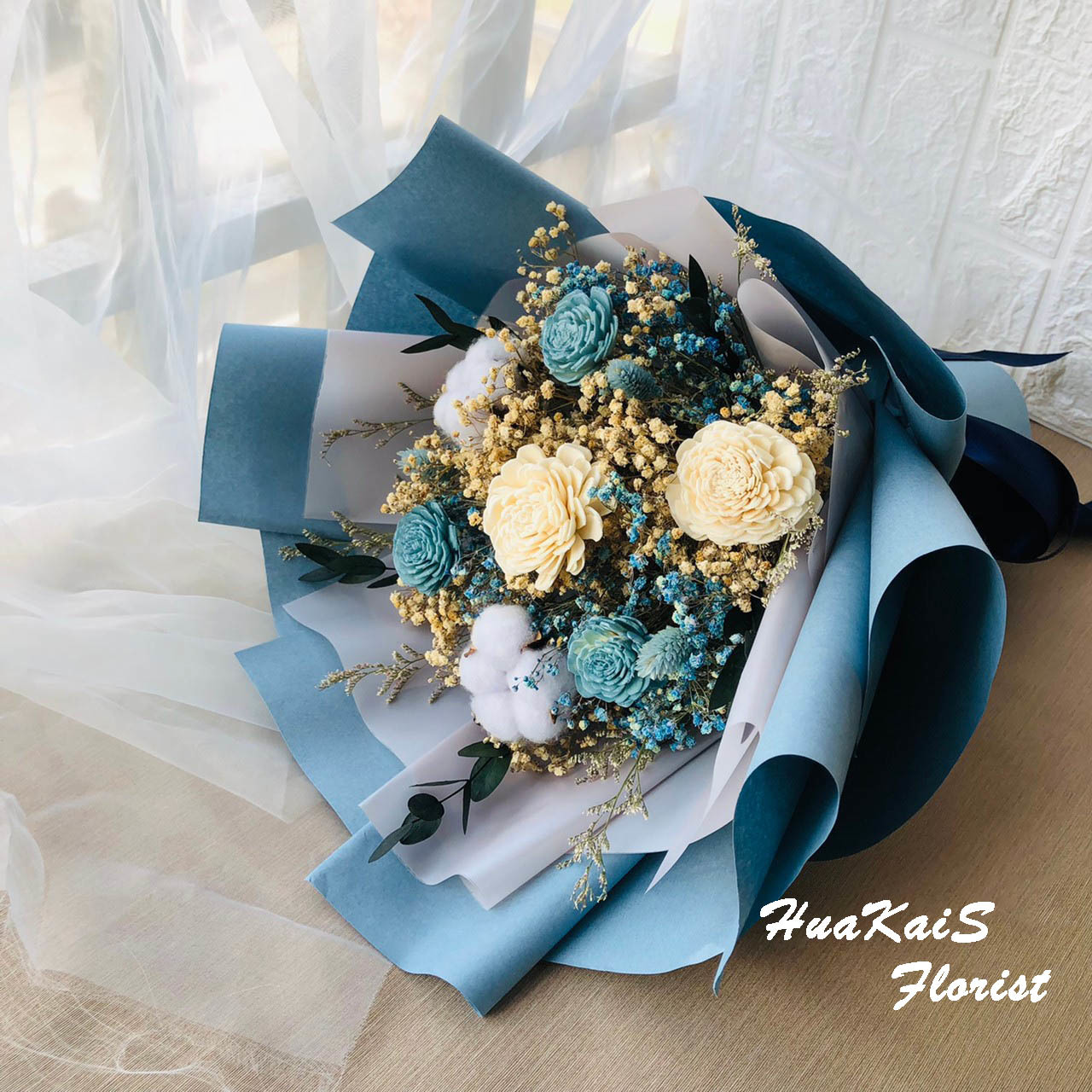 乾燥花束|畢業花束|告白花束|情人節花束|索拉花花束|復古藍