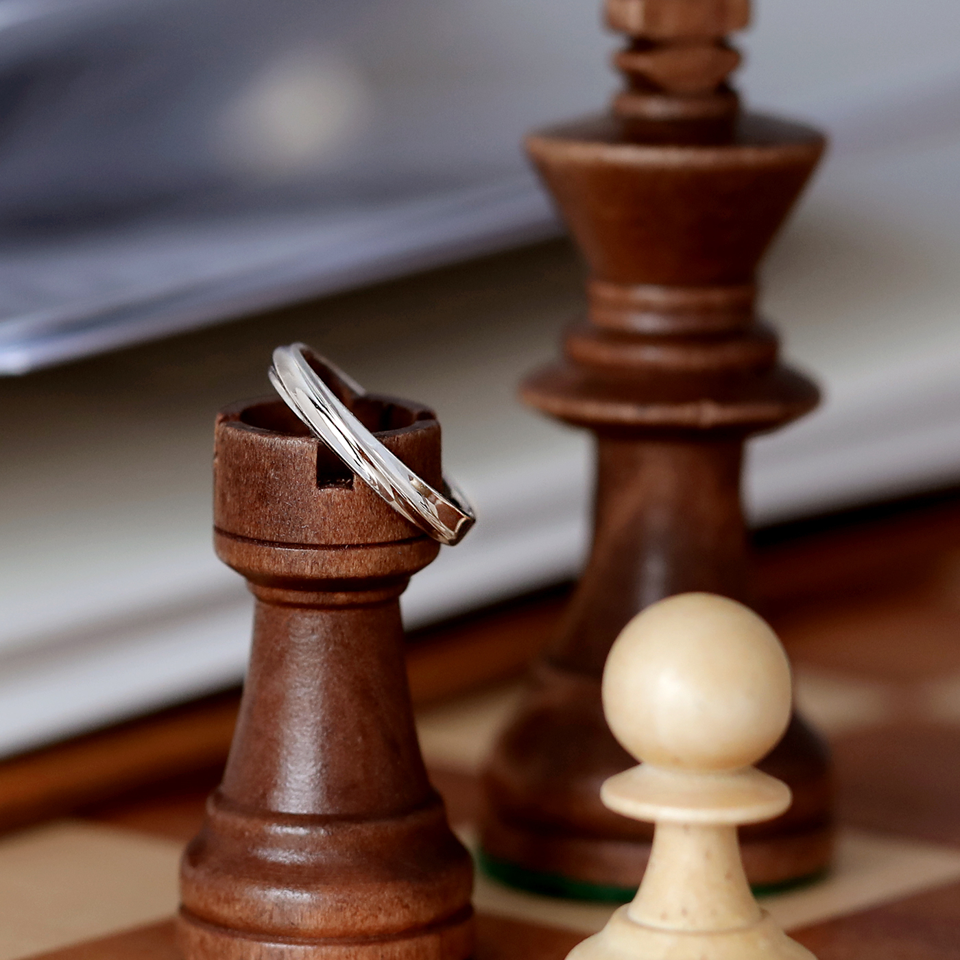 相擁 — K金男戒