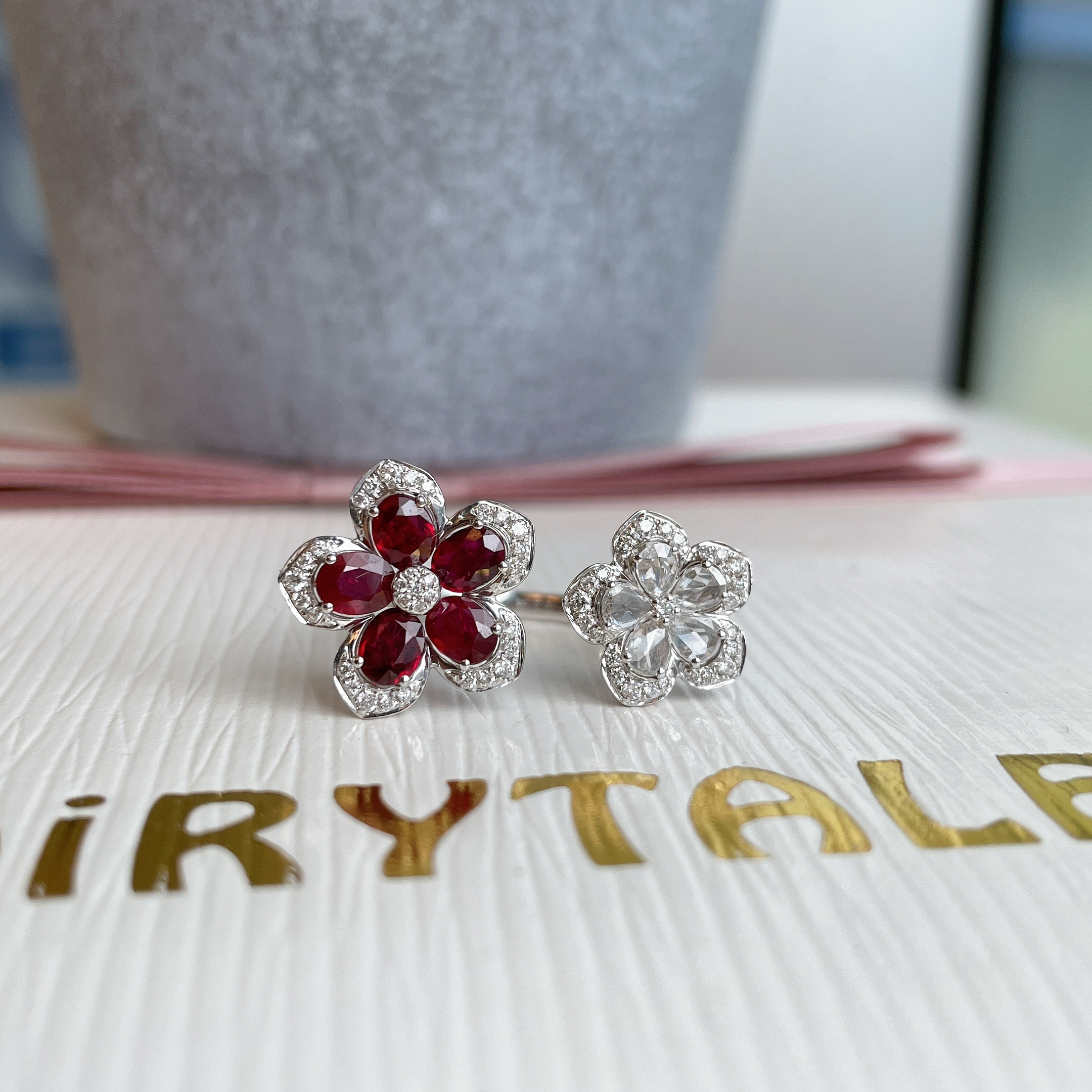 18K金紅寶石鑽石拼花開口戒指