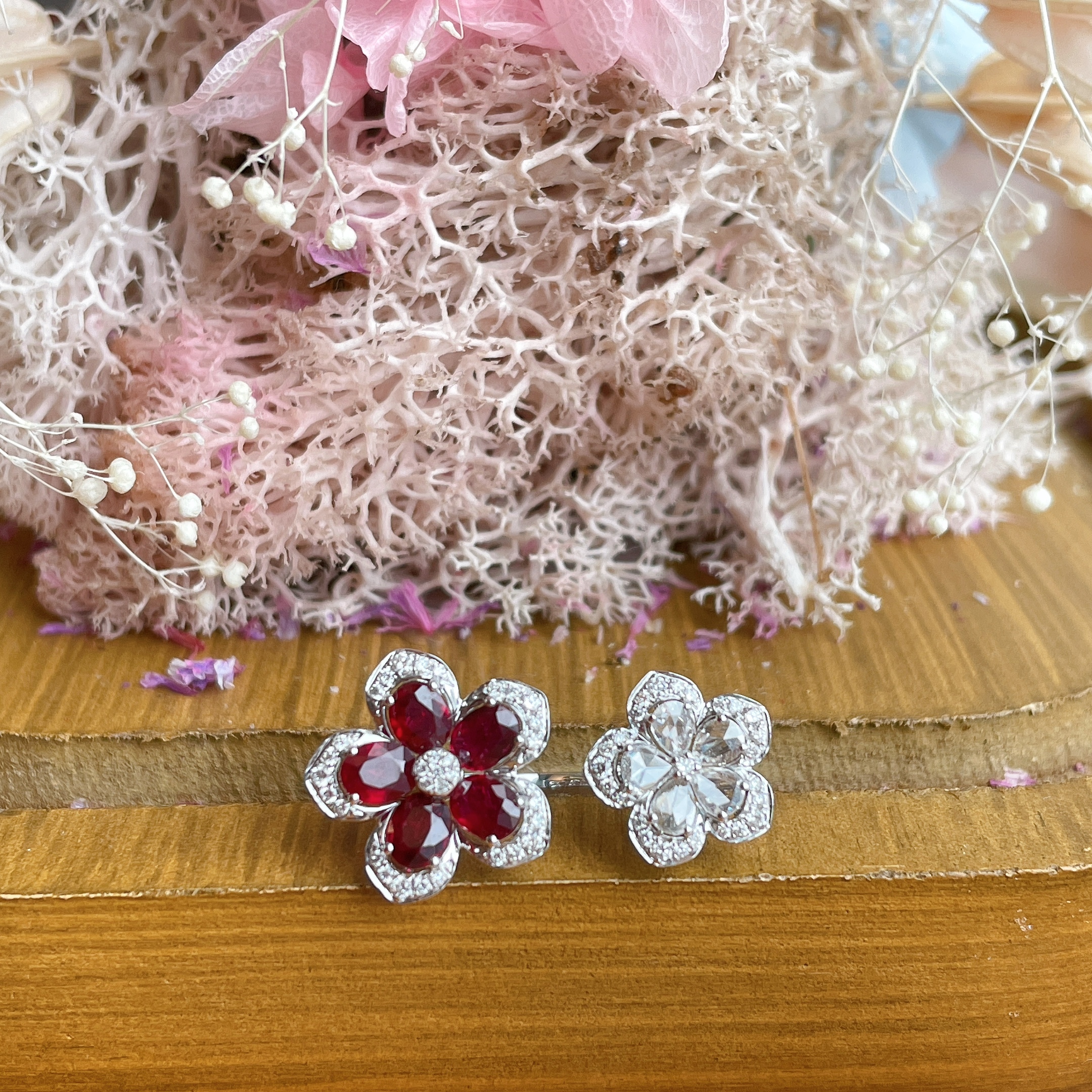 18K金紅寶石鑽石拼花開口戒指