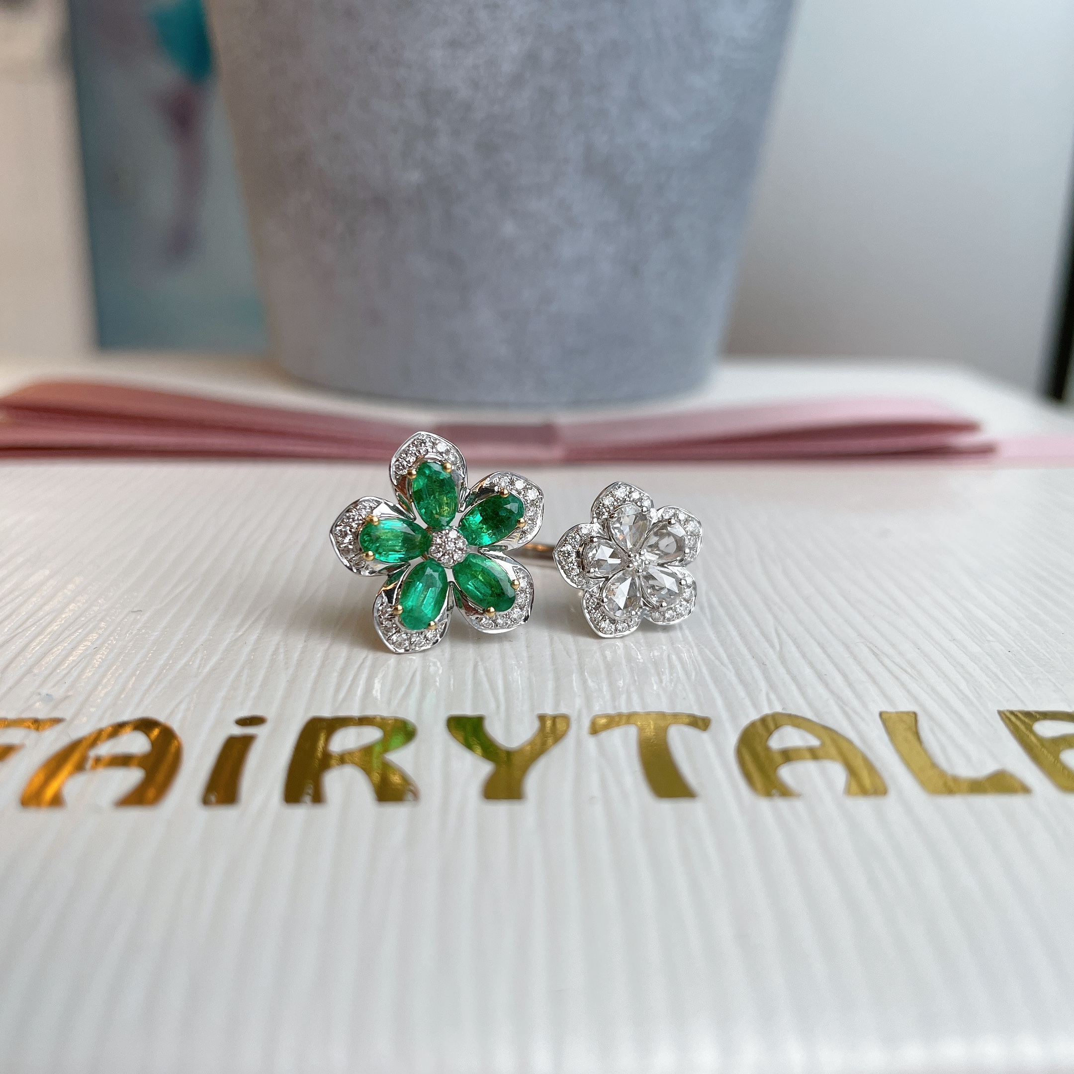 18K金祖母綠鑽石拼花開口戒指