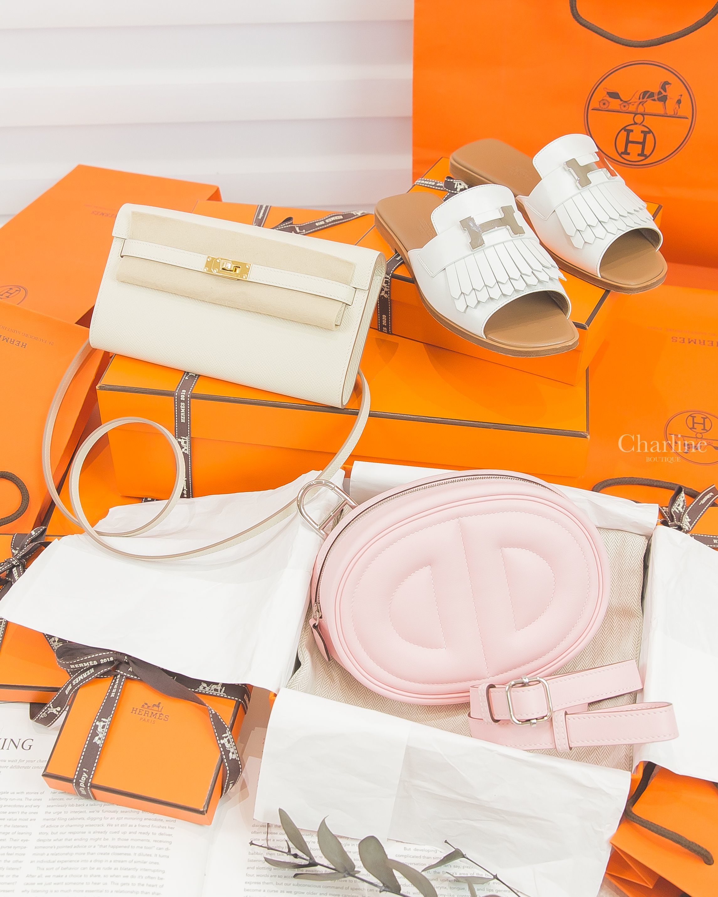 Hermès Kelly To Go 10 Epsom 奶昔白金釦,Hermès In The Loop 3Q Swift 櫻花粉銀釦,Hermès Sandal 白色銀釦H流蘇拖鞋-Charline Boutique 精品代購