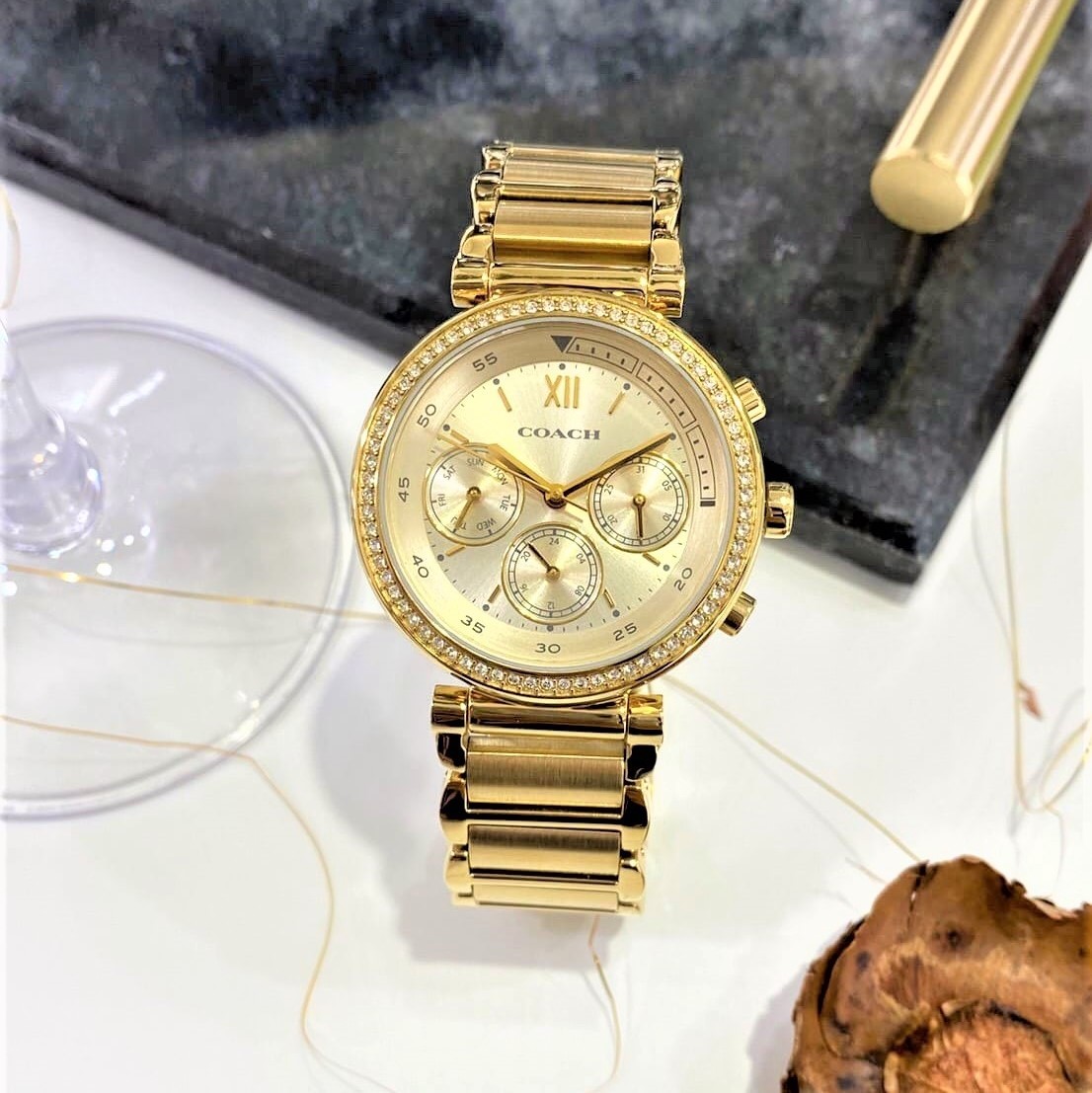 【Coach】金戀閃耀三眼晶鑽腕錶 CO14502037 (36mm) 現代鐘錶