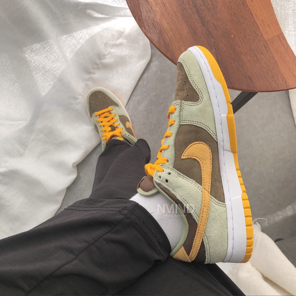 dirty olive nike dunk