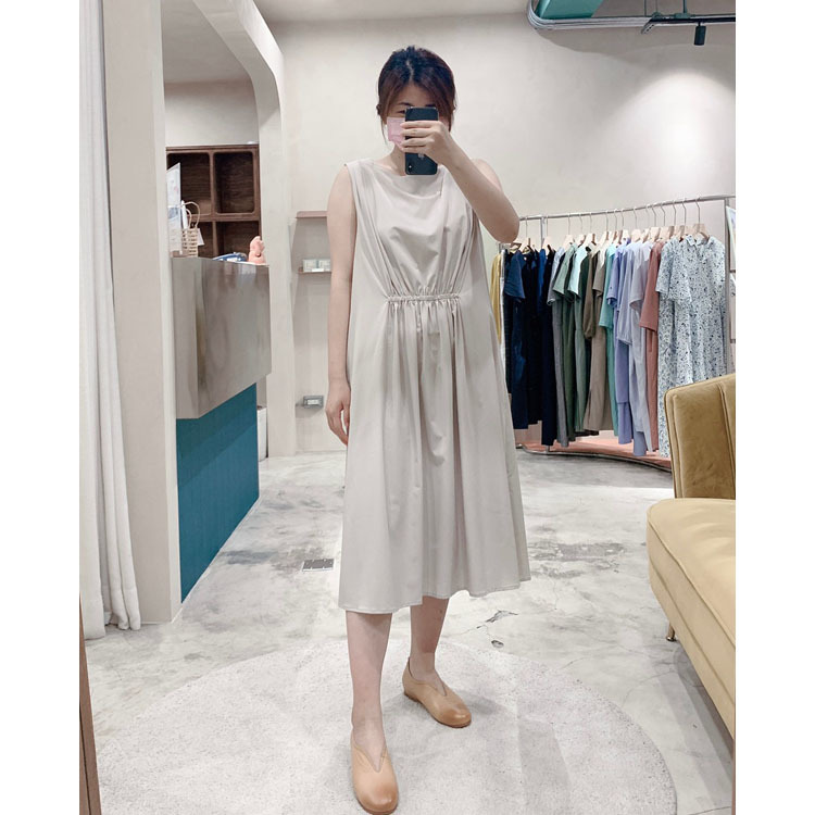 影與光的無袖洋裝-日落之前