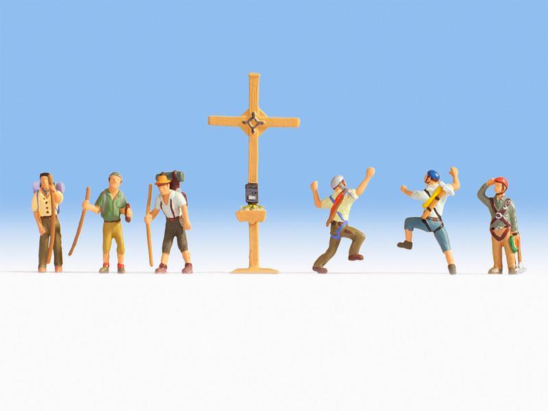 Noch 15874 HO Mountain Hikers with Cross