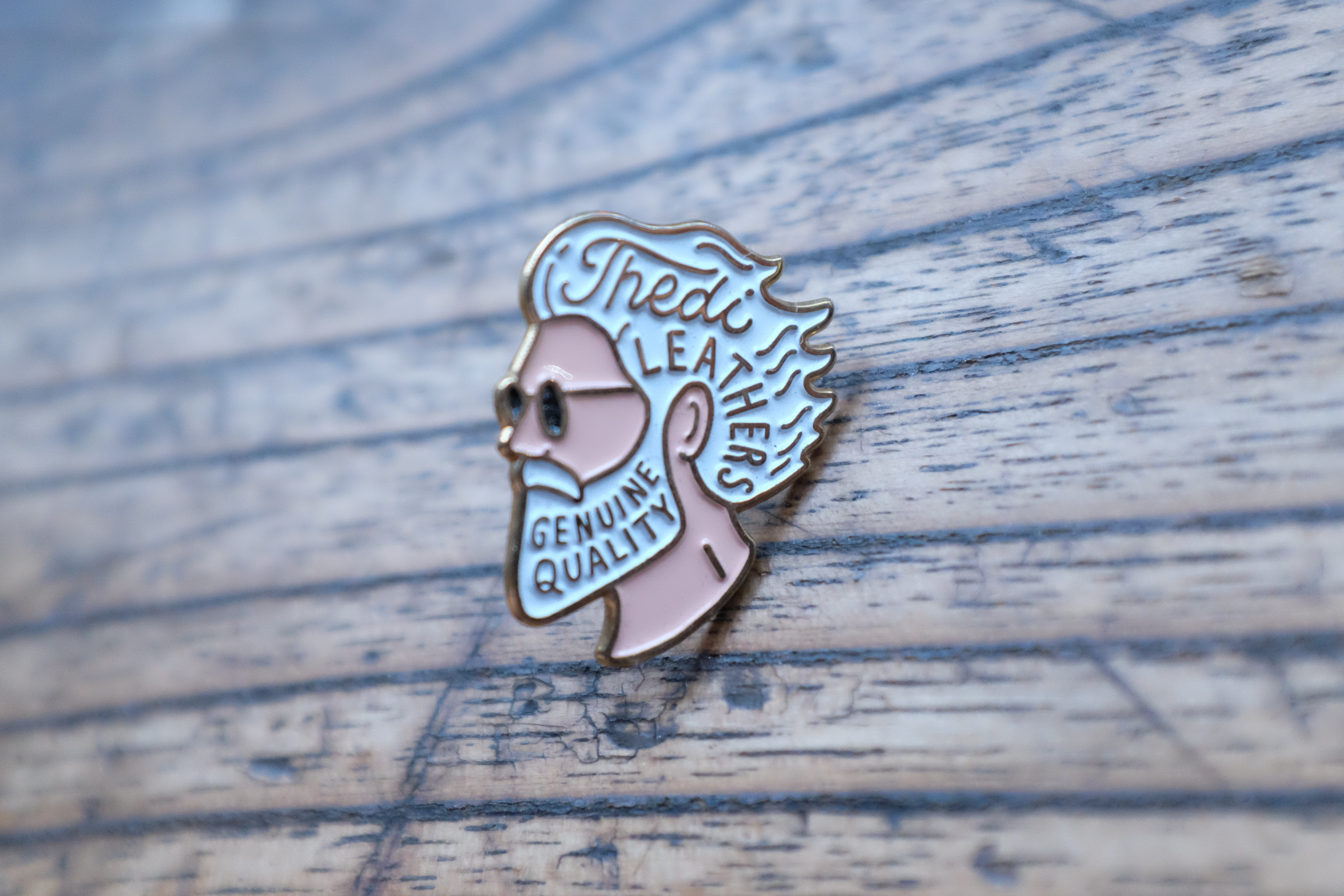 Pin THEDI LEATHERS / White hair