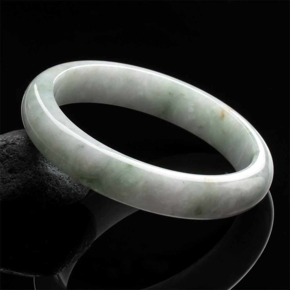 【雅紅珠寶】天然白翡帶綠翡翠玉鐲-幾許綠意-54mm-#18-B0081