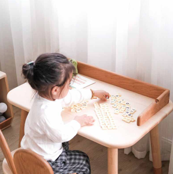 實木可升降塗鴉桌