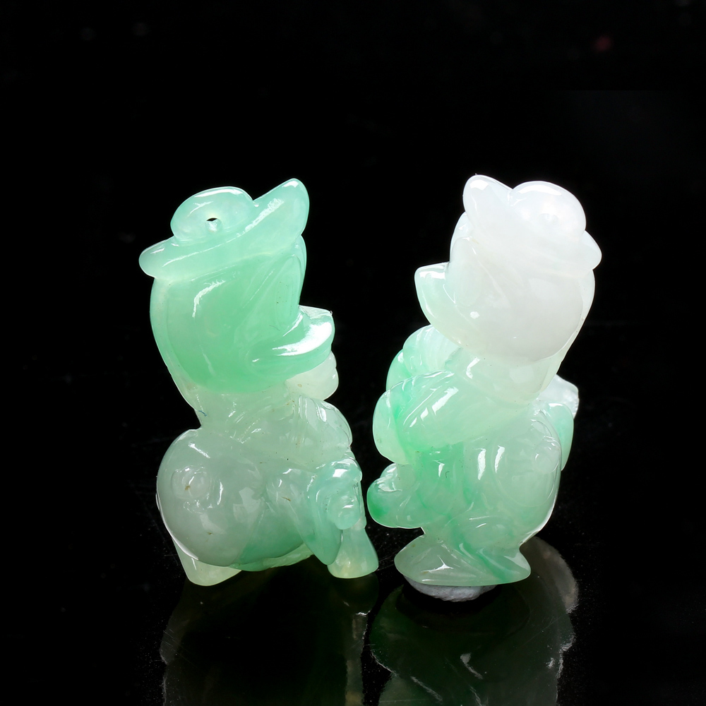 【雅紅珠寶】天然冰種綠翡翠項鍊-唐老鴨黛絲-N0084