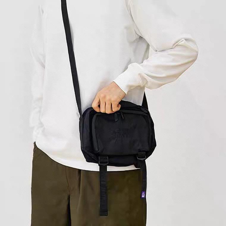 TNF North Face 紫標橫款斜揹袋