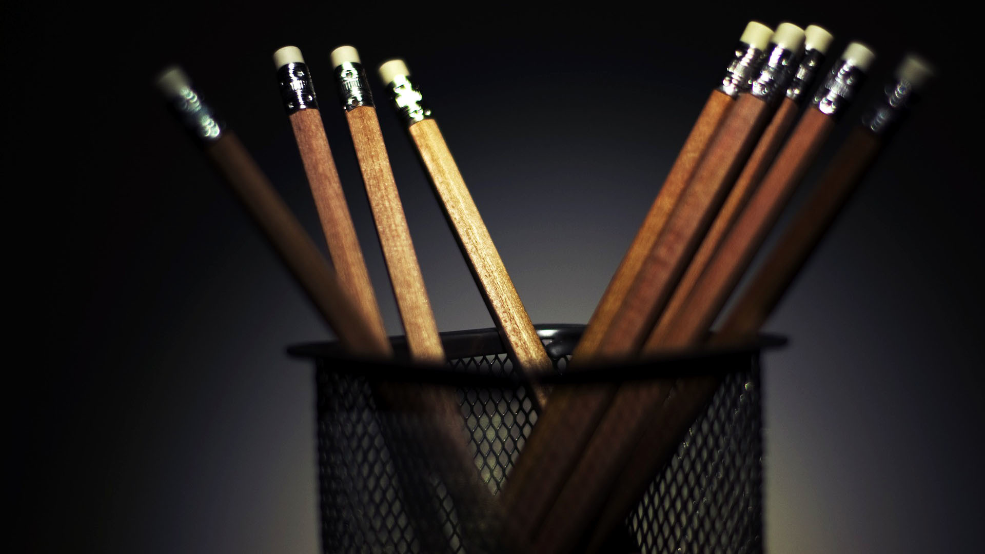 6.玩筆仙、碟仙遊戲