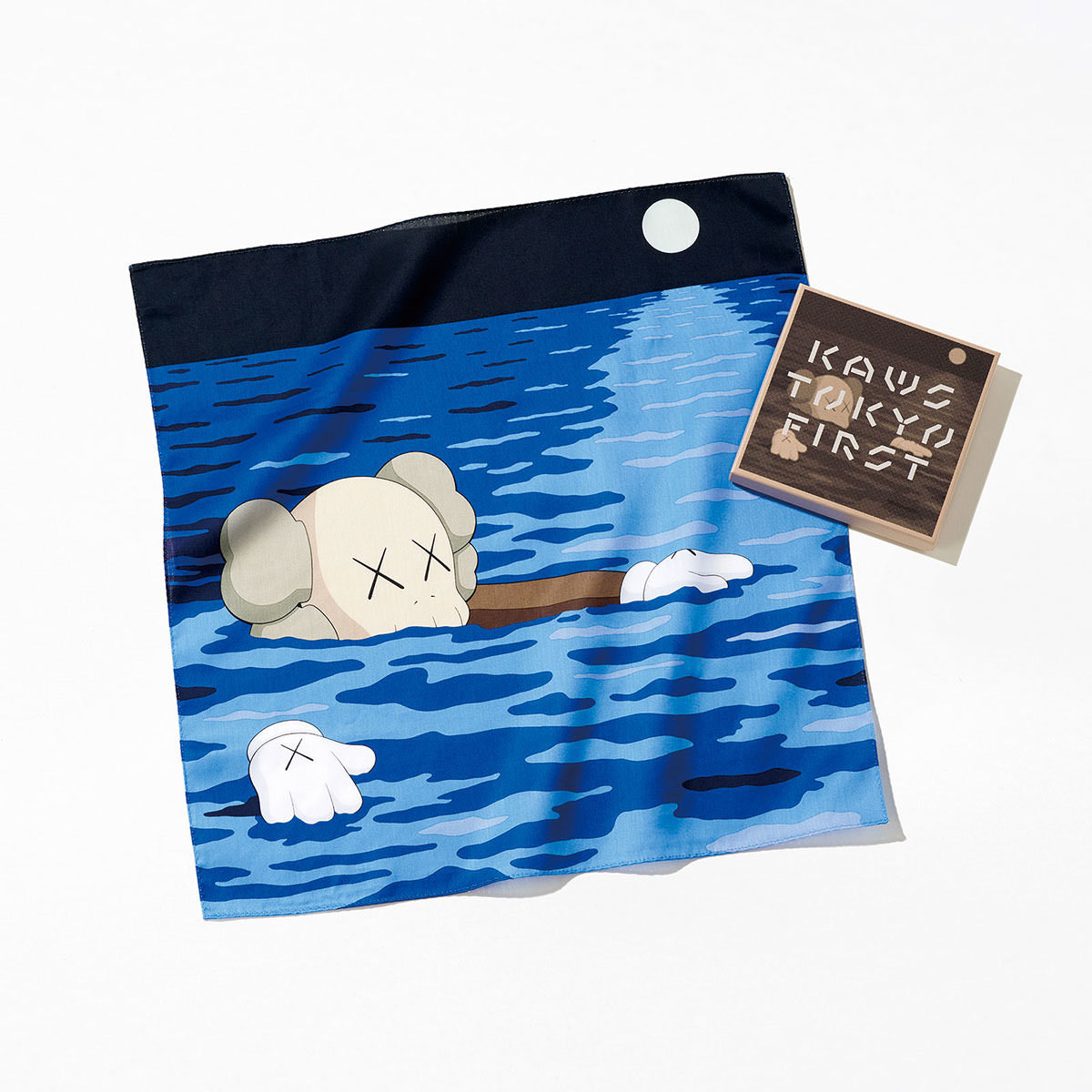 KAWS TOKYO FIRST TIDE Handkerchief & NO EXIT Handkerchi