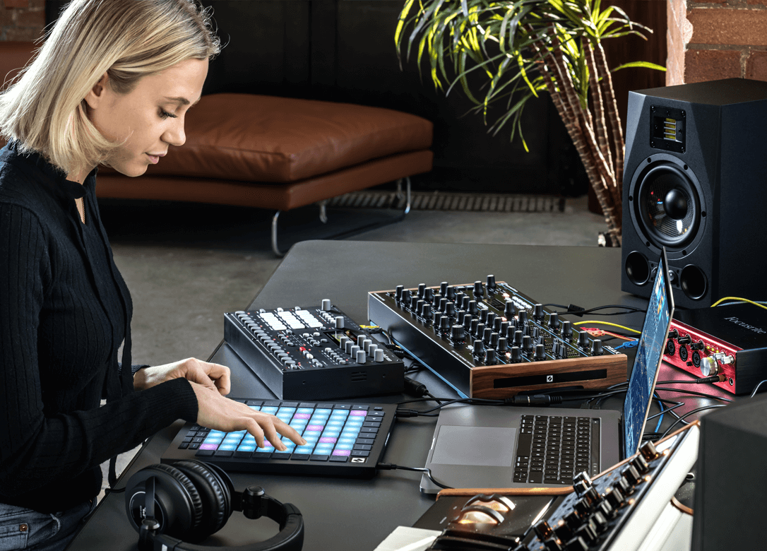 Novation Launchpad Mini MK3 MIDI控制器
