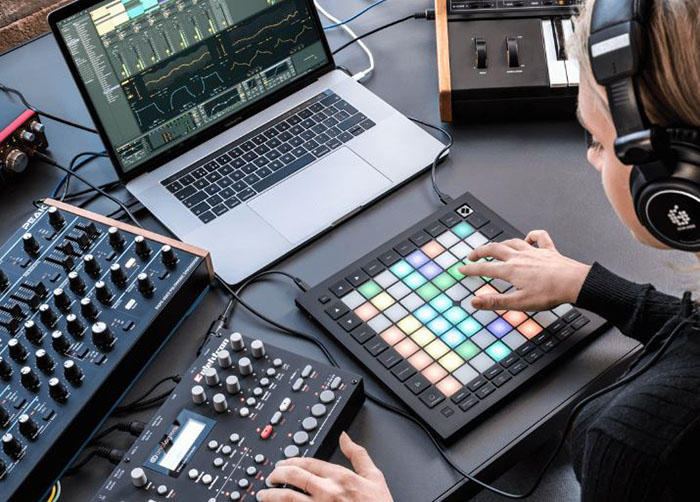Novation Launchpad Pro MK3 MIDI控制器