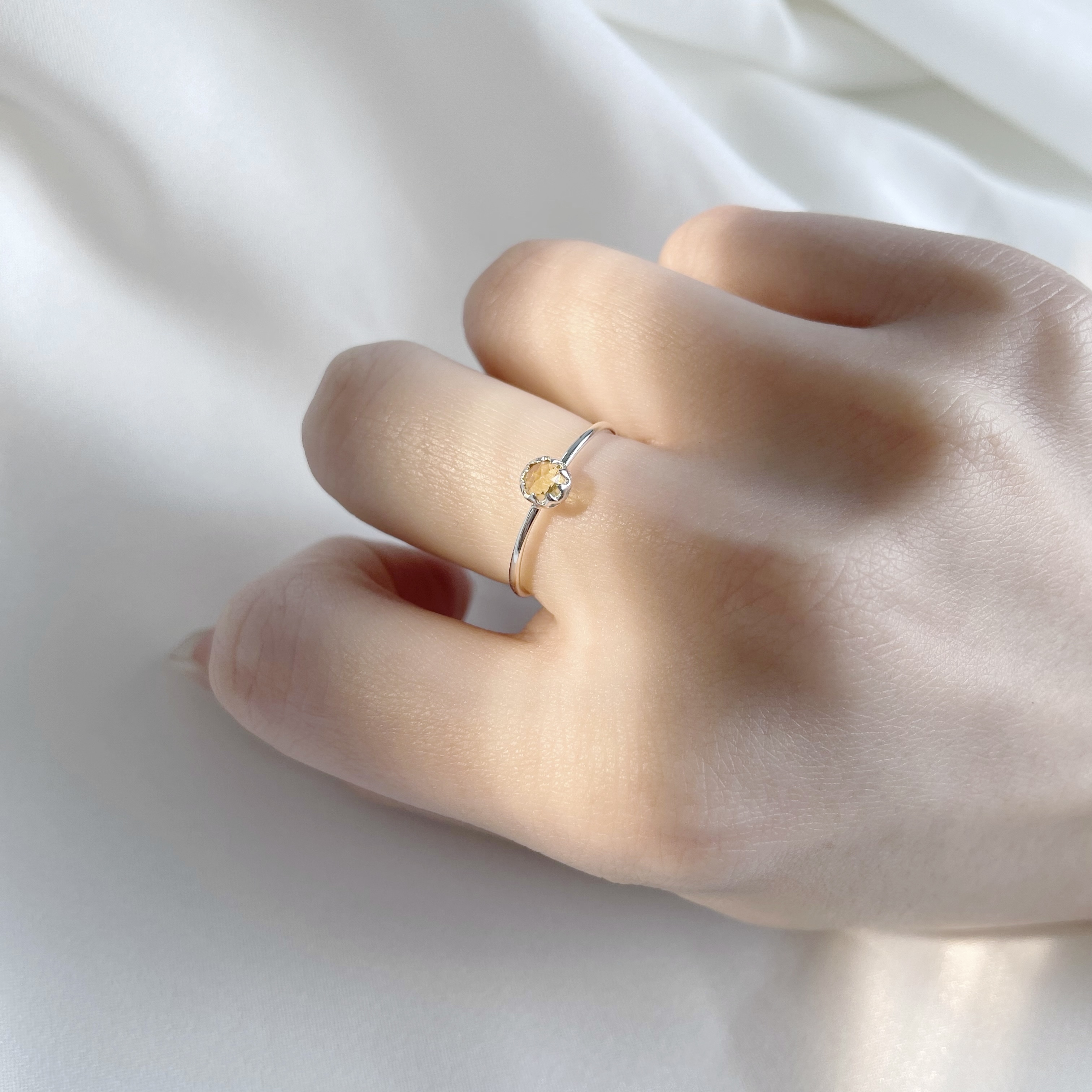 Castle Rosecut黃水晶細戒