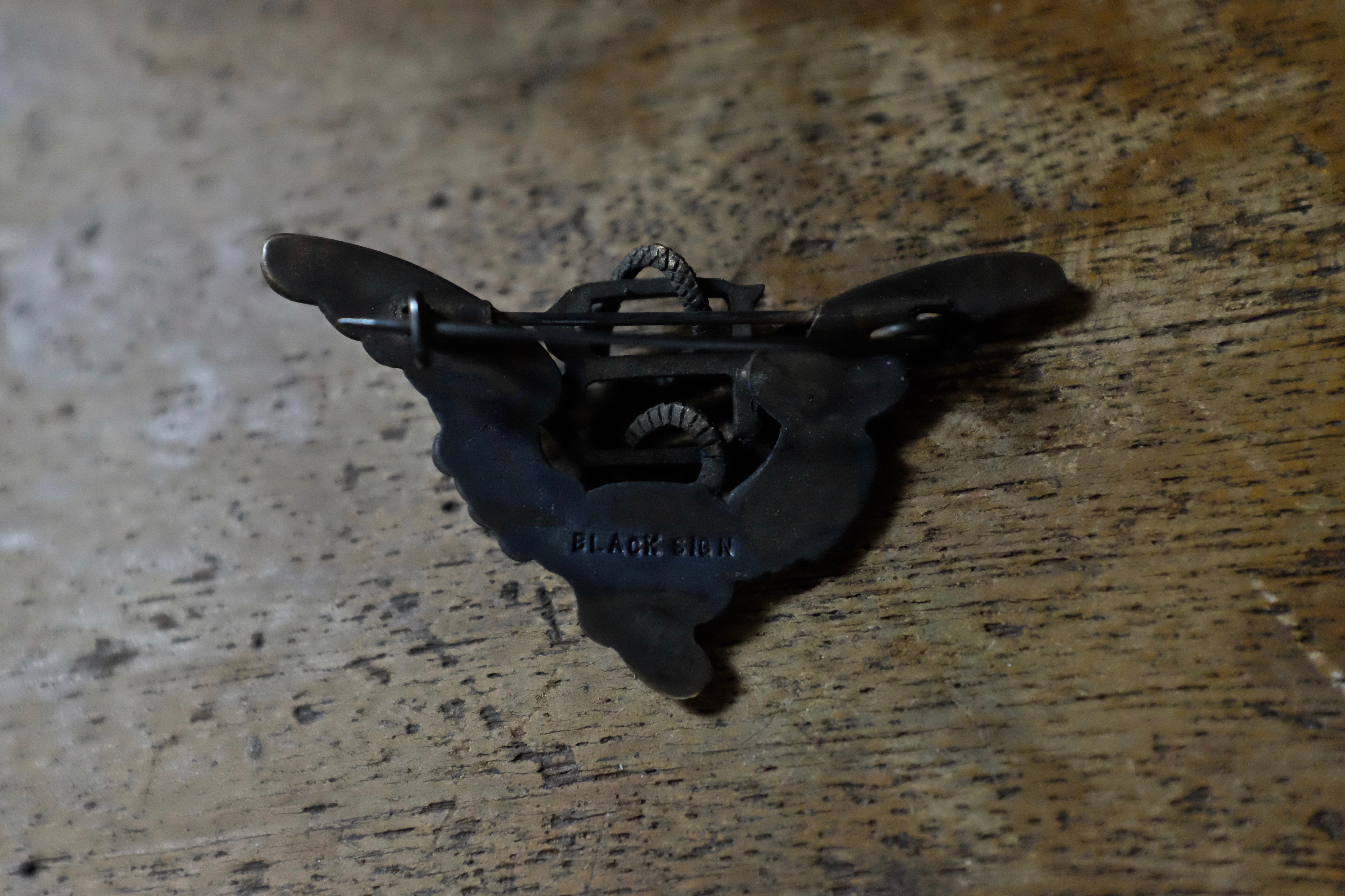 Black Sign BS fibula / AF-Brass