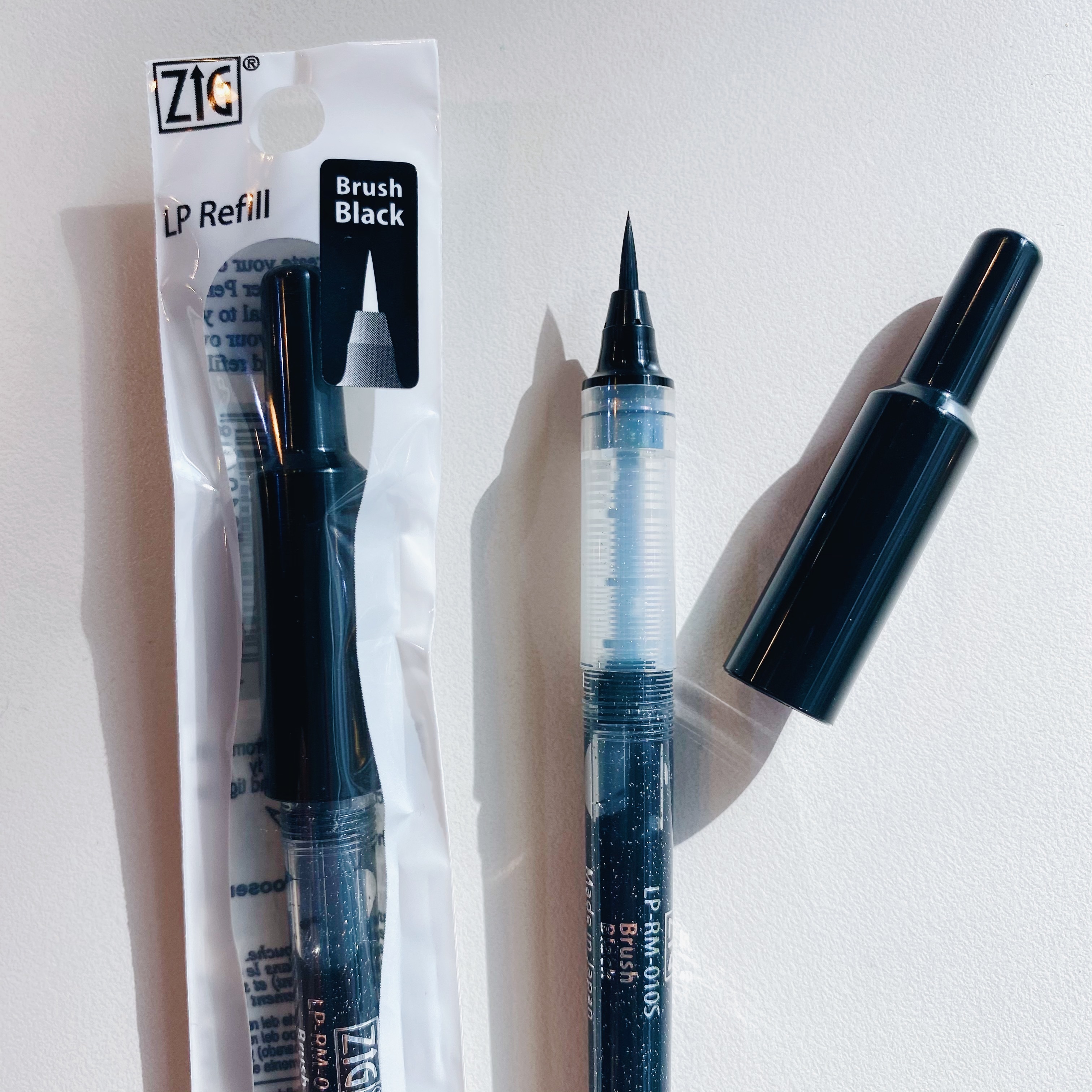 日本吳竹 ZIG COCOIRO 隨變筆筆芯 黑色毛筆