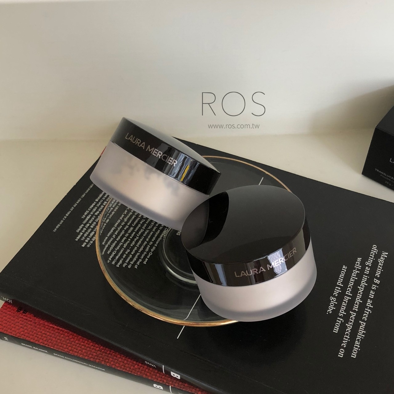 Laura Mercier 煥顏透明蜜粉