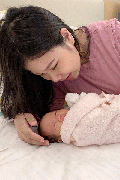 素面拼接側掀哺乳衣+寬口長褲