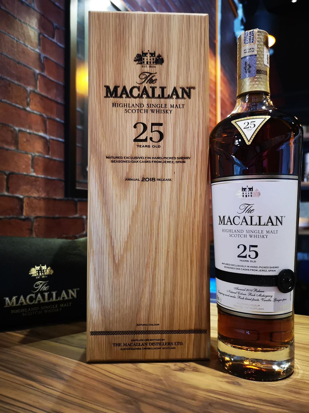 The Macallan Sherry Oak 25 Years麥卡倫25年雪莉桶單一純麥威士忌 (2018 Release)
