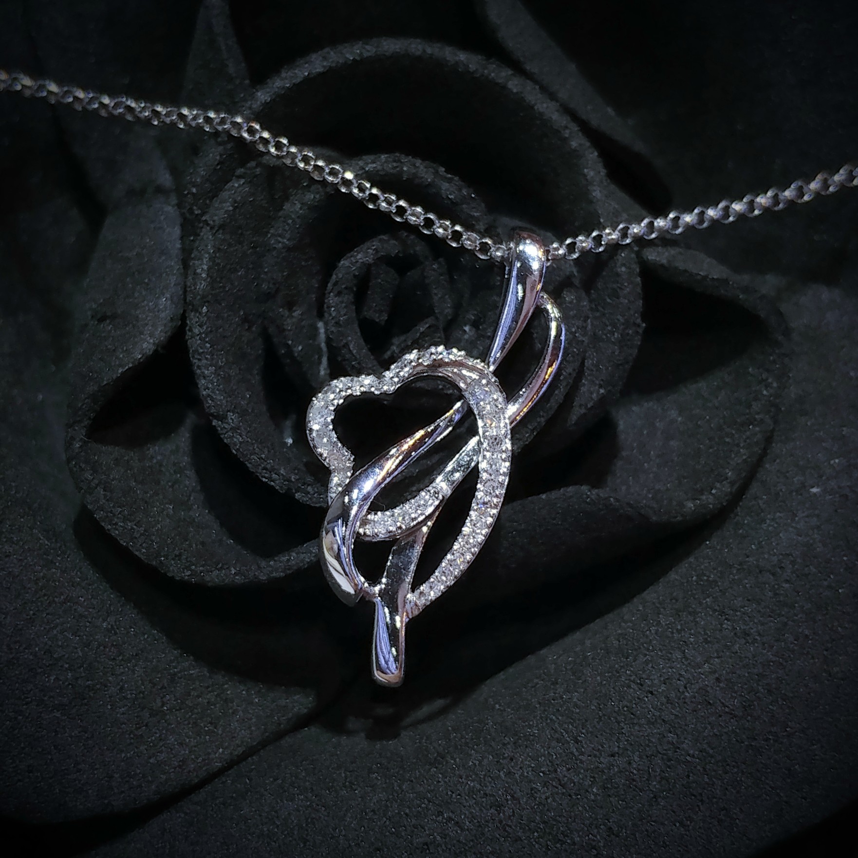 14K White Gold 0.10ct Diamond Pendant