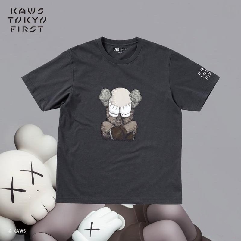 KAWS x Uniqlo 聯名款 字體 圖案 Logo 短袖 T