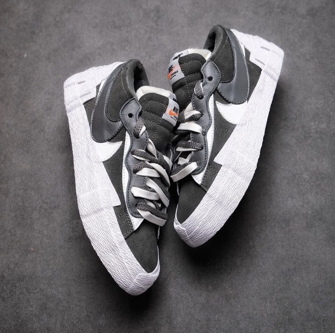 Nike x Sacai Blazer Low "Iron Grey" 鋼鐵灰白