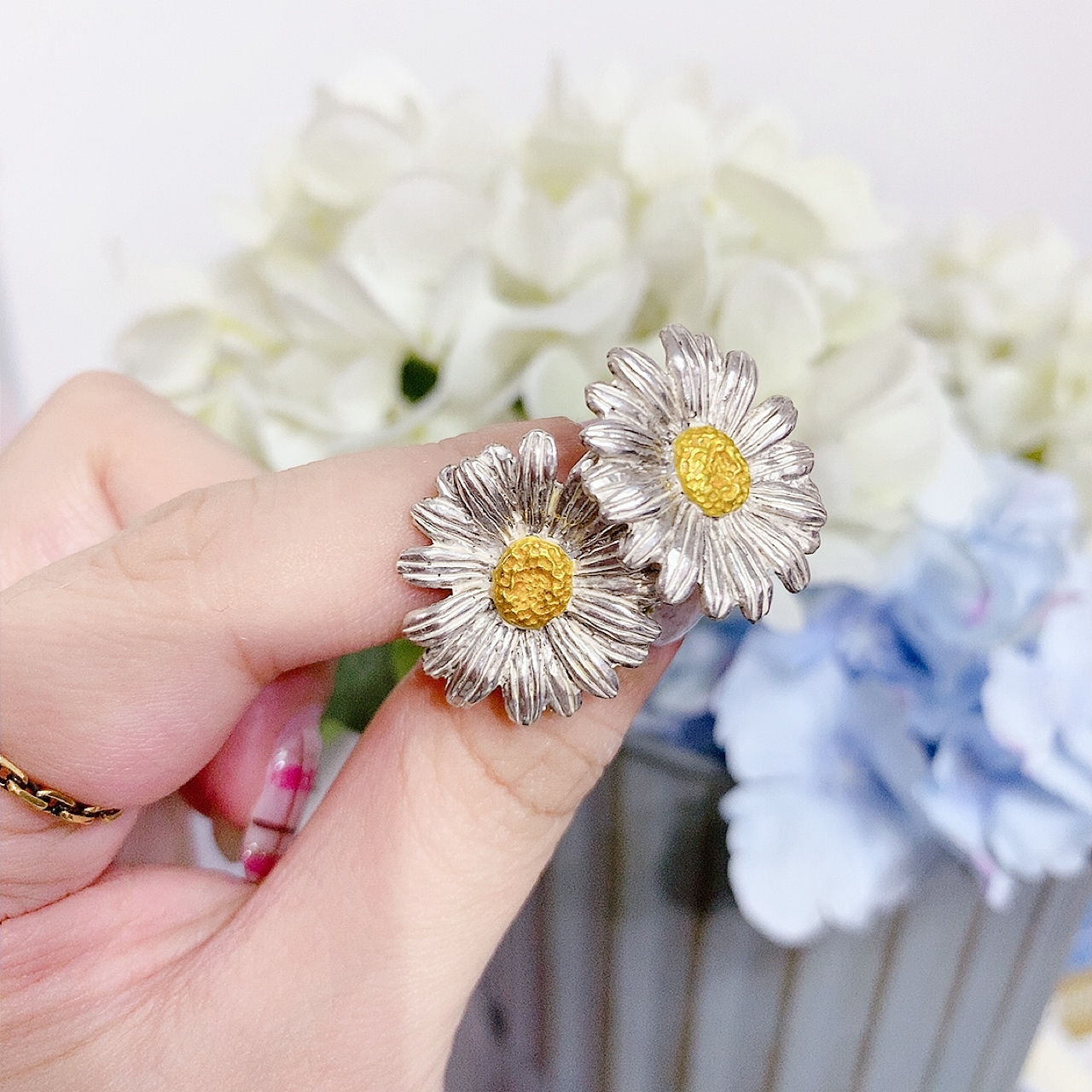 [已停產] 雛菊耳環