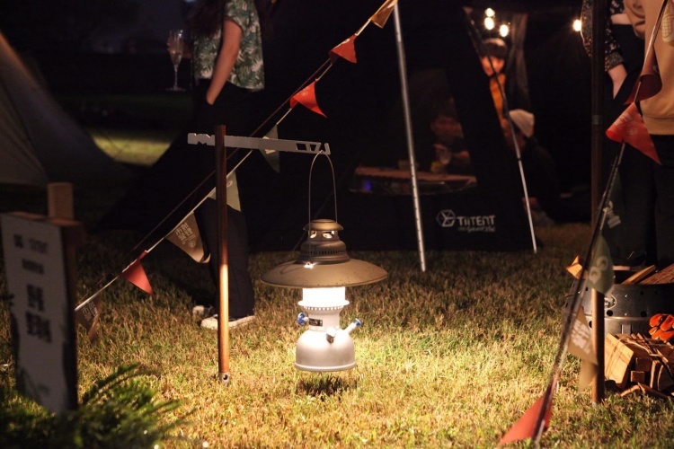 TiiTENT 木頭燈柱