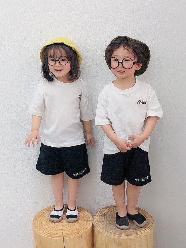 現貨出清 白80.100cm 親子款 簡約風字母純棉短T 黃/白 2色