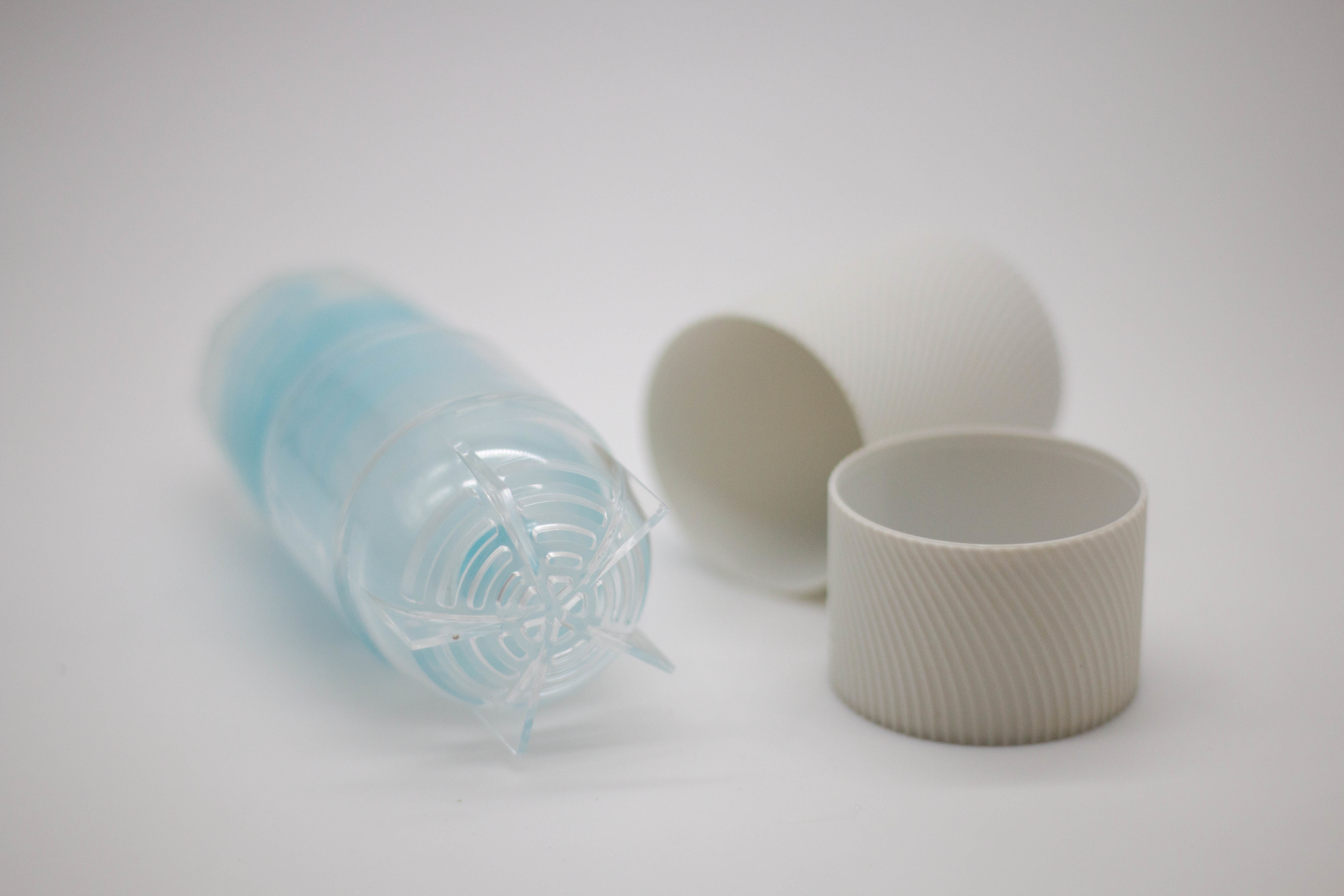 TENGA SPINNER 01波刀紋外殼瀝水架設計