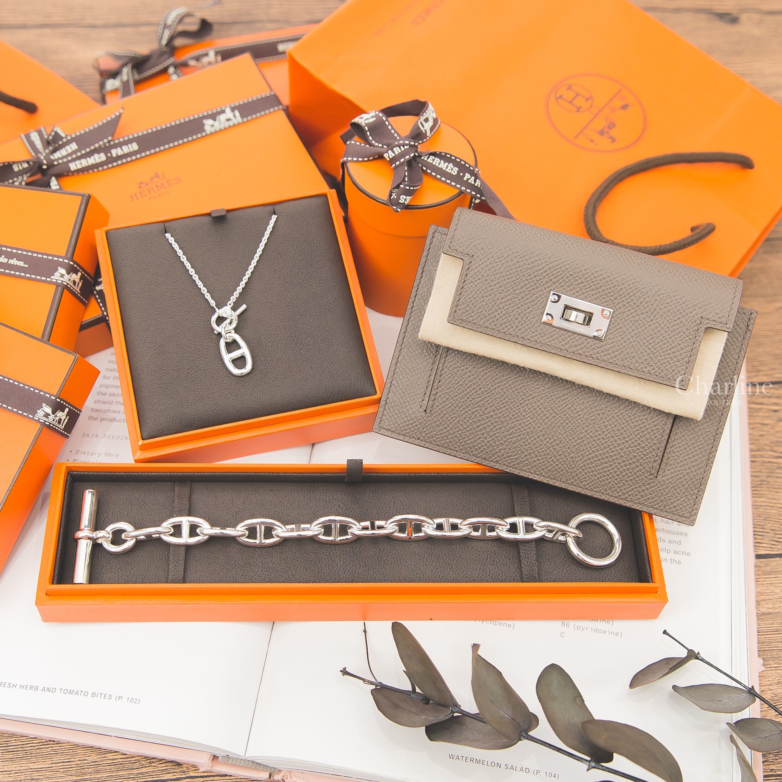 Hermès Chaine D'ancre Bracelet 銀色θ手鍊,Hermès Chaine D'ancre Pendant 銀色θ項鍊,Hermès Kelly Pocket 8F 錫器灰銀釦-Charline Boutique 精品代購